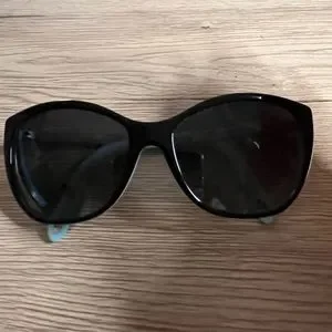 Tiffany & CO sunglasses cat eye Roman numeral edition Tiffany & Co. | Accessories | Tiffany Co Sunglasses Cat Eye  main image 4